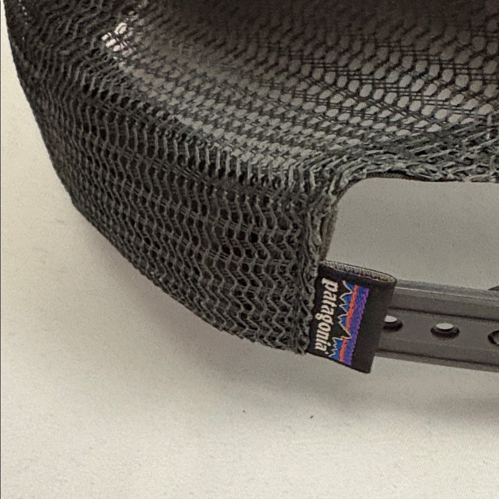 Patagonia Gray SnapBack Trucker Hat Mesh Cap Mountains - Picture 4 of 7